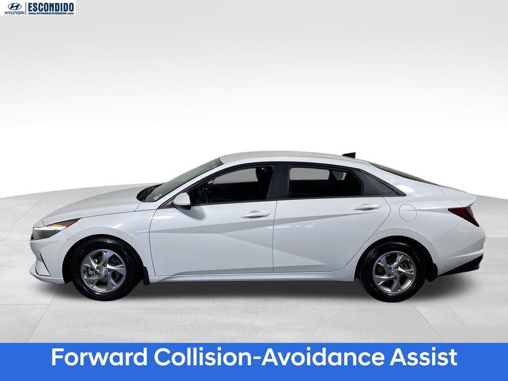 Used 2021 Hyundai Elantra SE FWD image 2