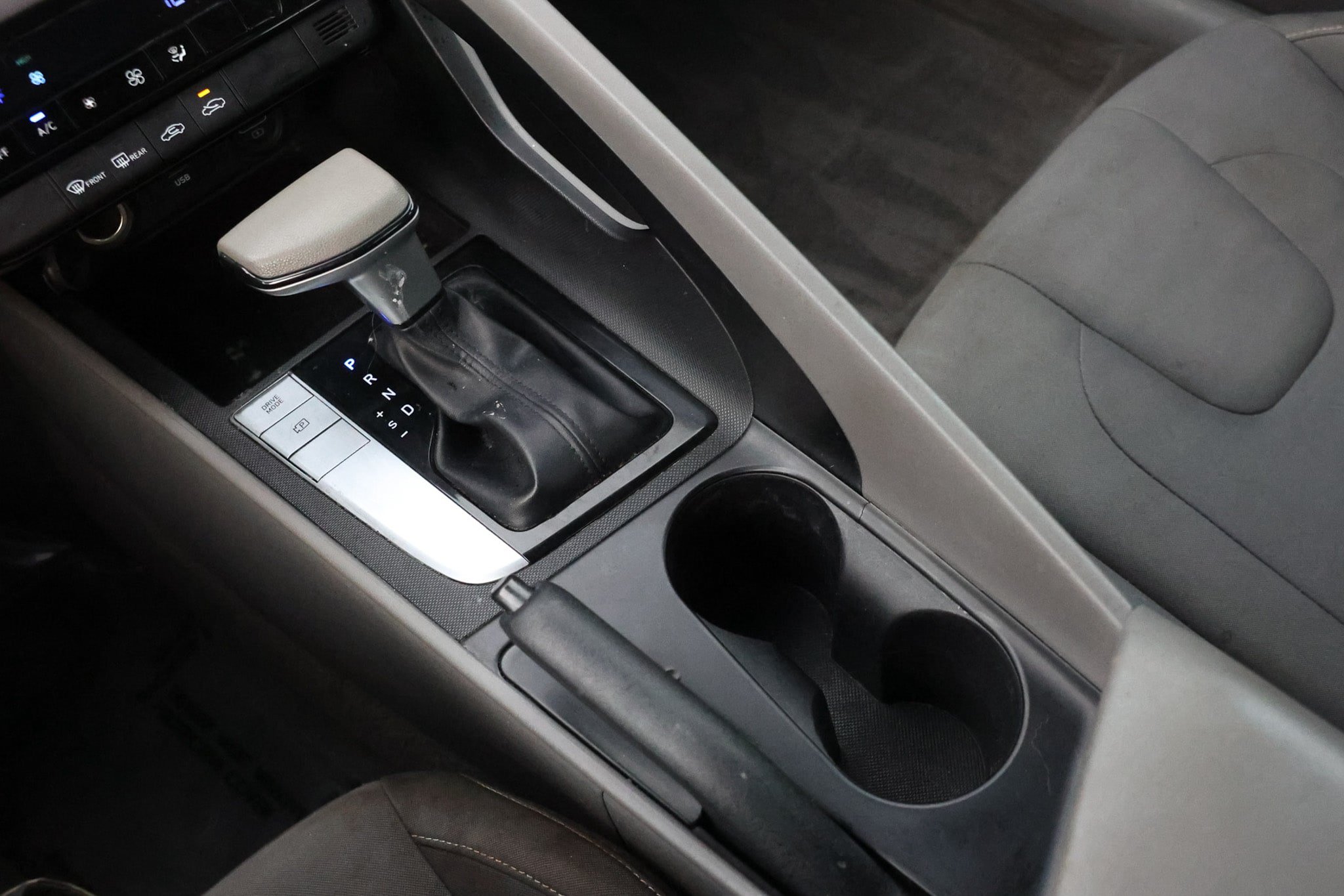 Used 2021 Hyundai Elantra SEL FWD image 40