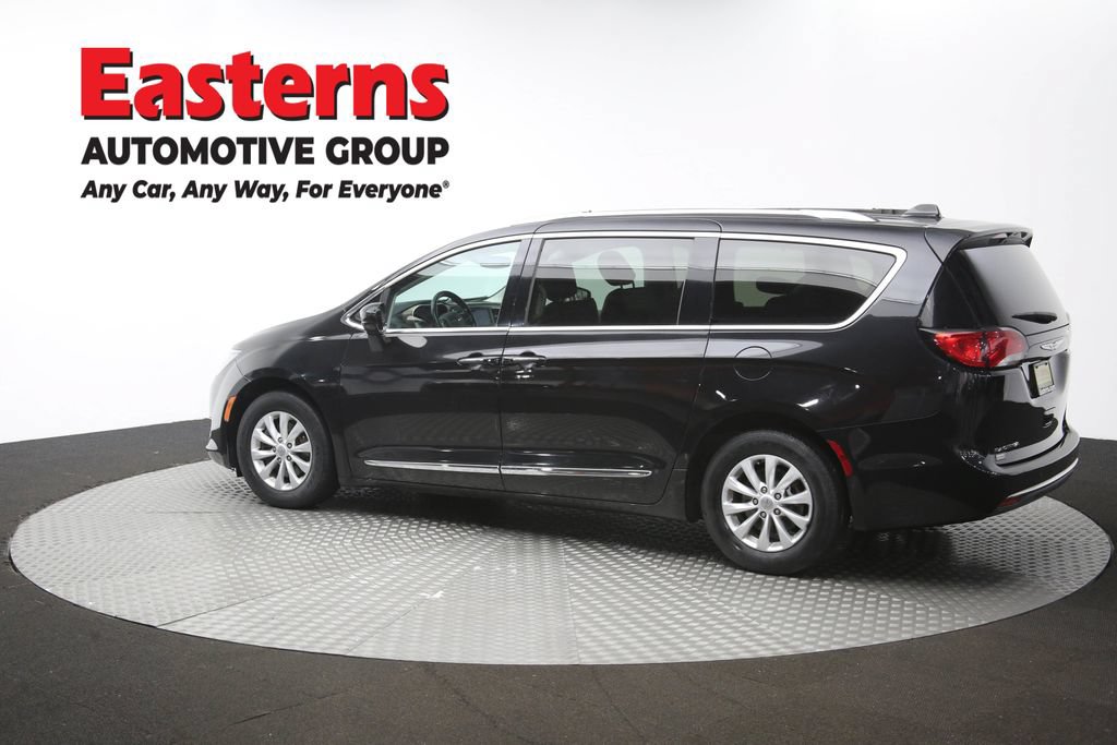 Used 2019 Chrysler Pacifica Touring-L FWD image 61