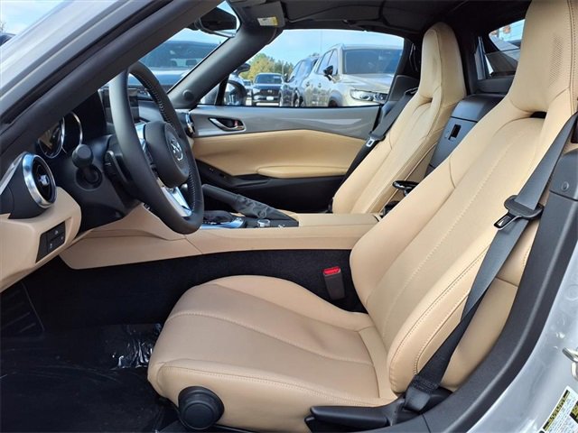 New 2025 MAZDA MX-5 Miata RF Grand Touring image 13