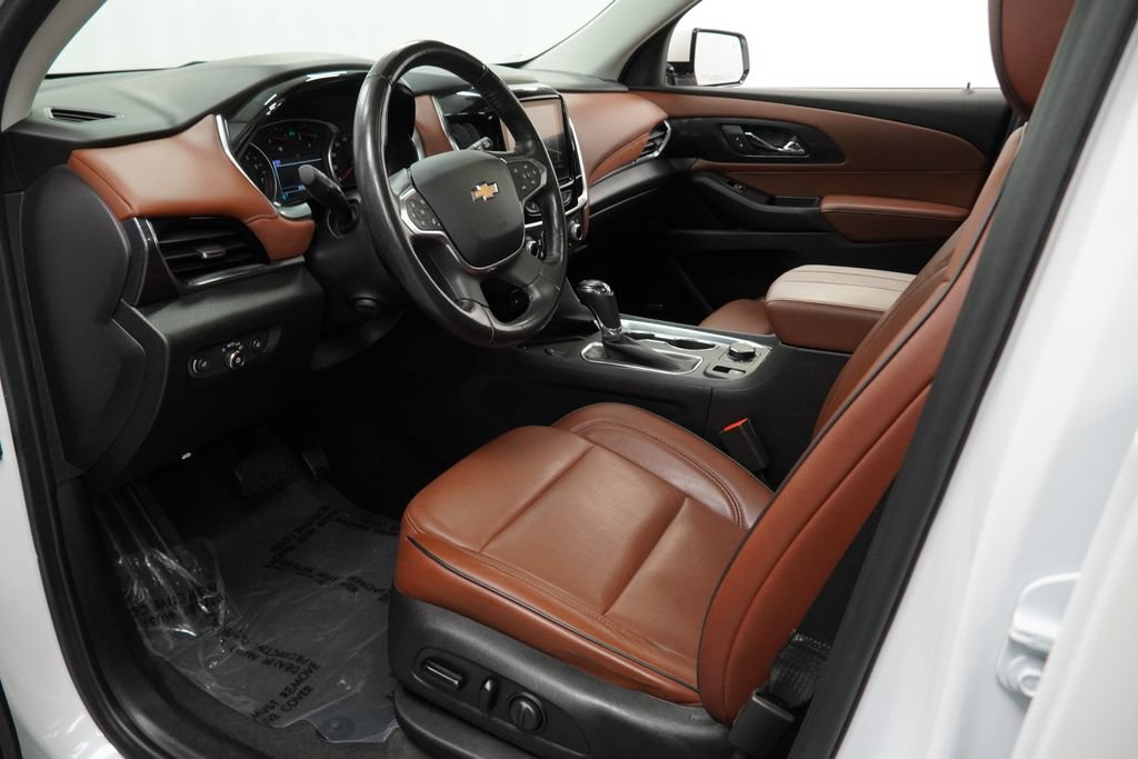Used 2019 Chevrolet Traverse High Country w/ LPO, Floor Liner Package AWD/4WD image 10