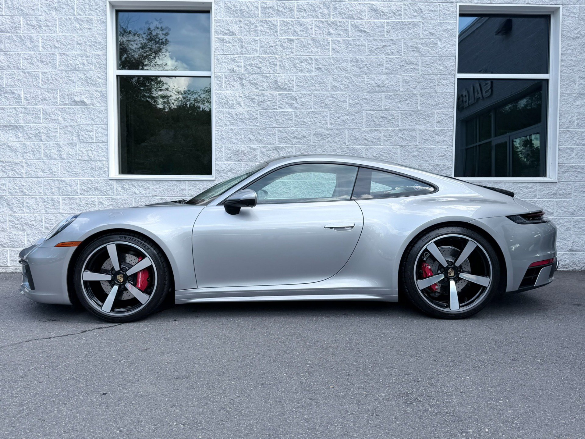 Used 2023 Porsche 911 Carrera S RWD image 10