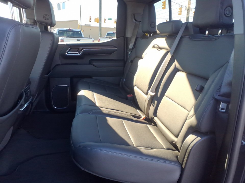 Used 2024 GMC Sierra 1500 SLT w/ SLT Premium Plus Package image 26