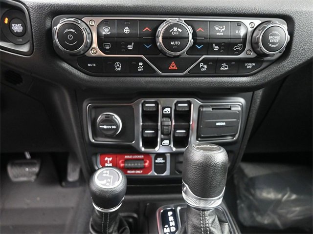 Used 2024 Jeep Gladiator Sport image 15