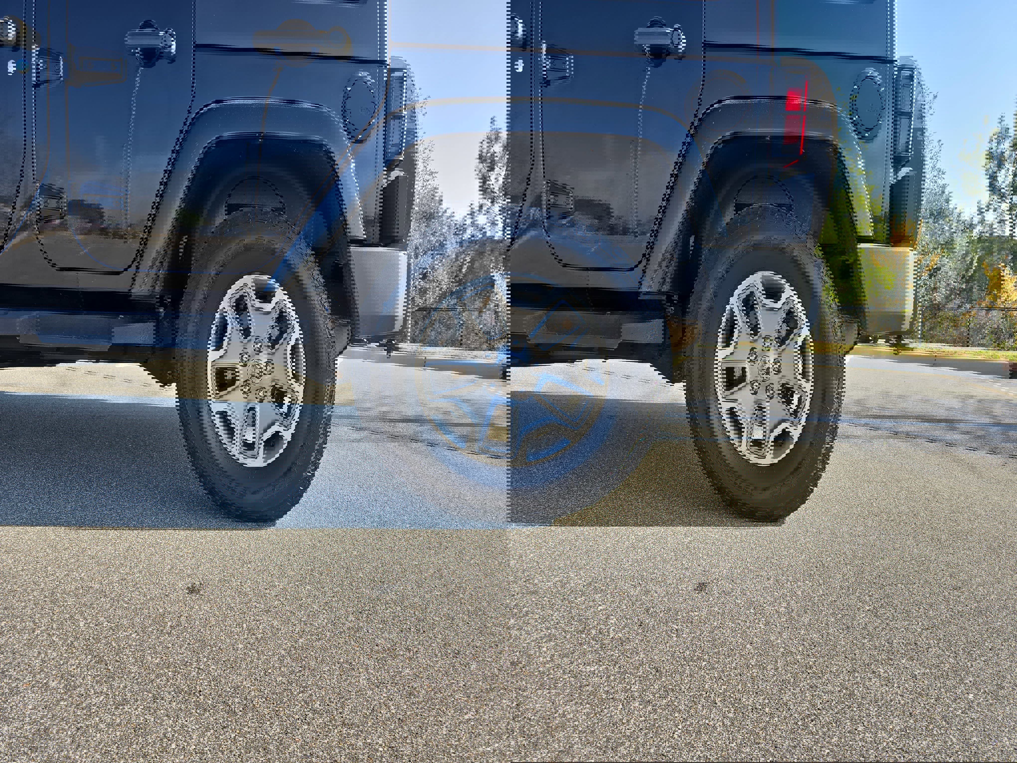 Used 2015 Jeep Wrangler Unlimited Sport image 28