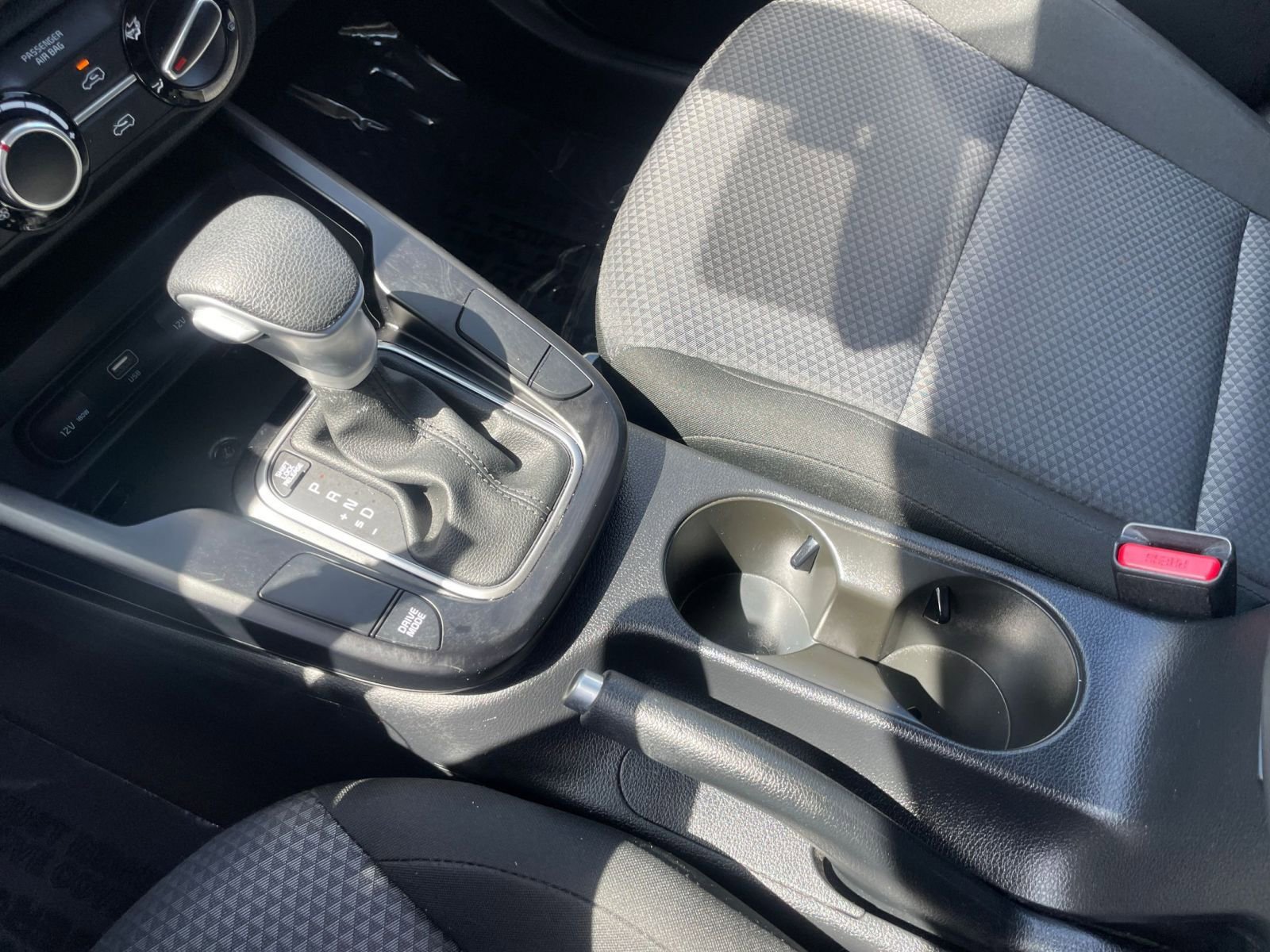 Used 2025 Kia Soul LX w/ LX Technology Package FWD image 41