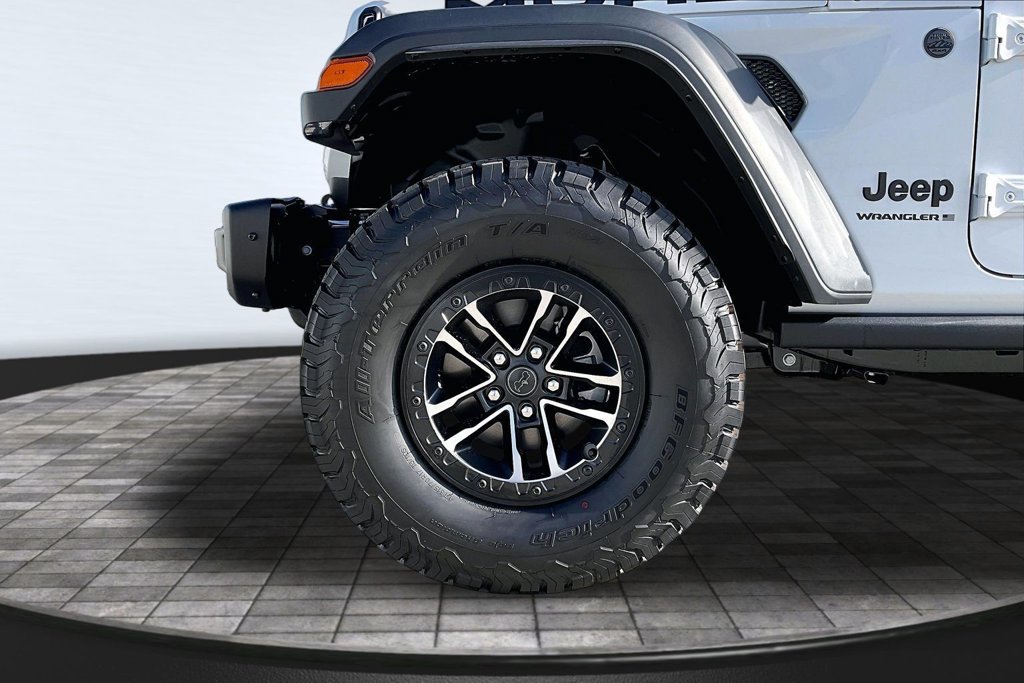 New 2026 Jeep Wrangler Unlimited Rubicon 392 w/ Quick Order Package 27X Moab AWD/4WD image 31