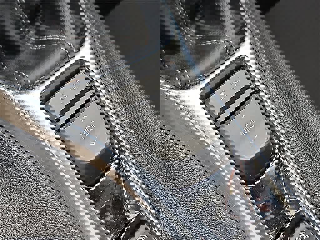 Used 2019 Chevrolet Camaro SS image 22