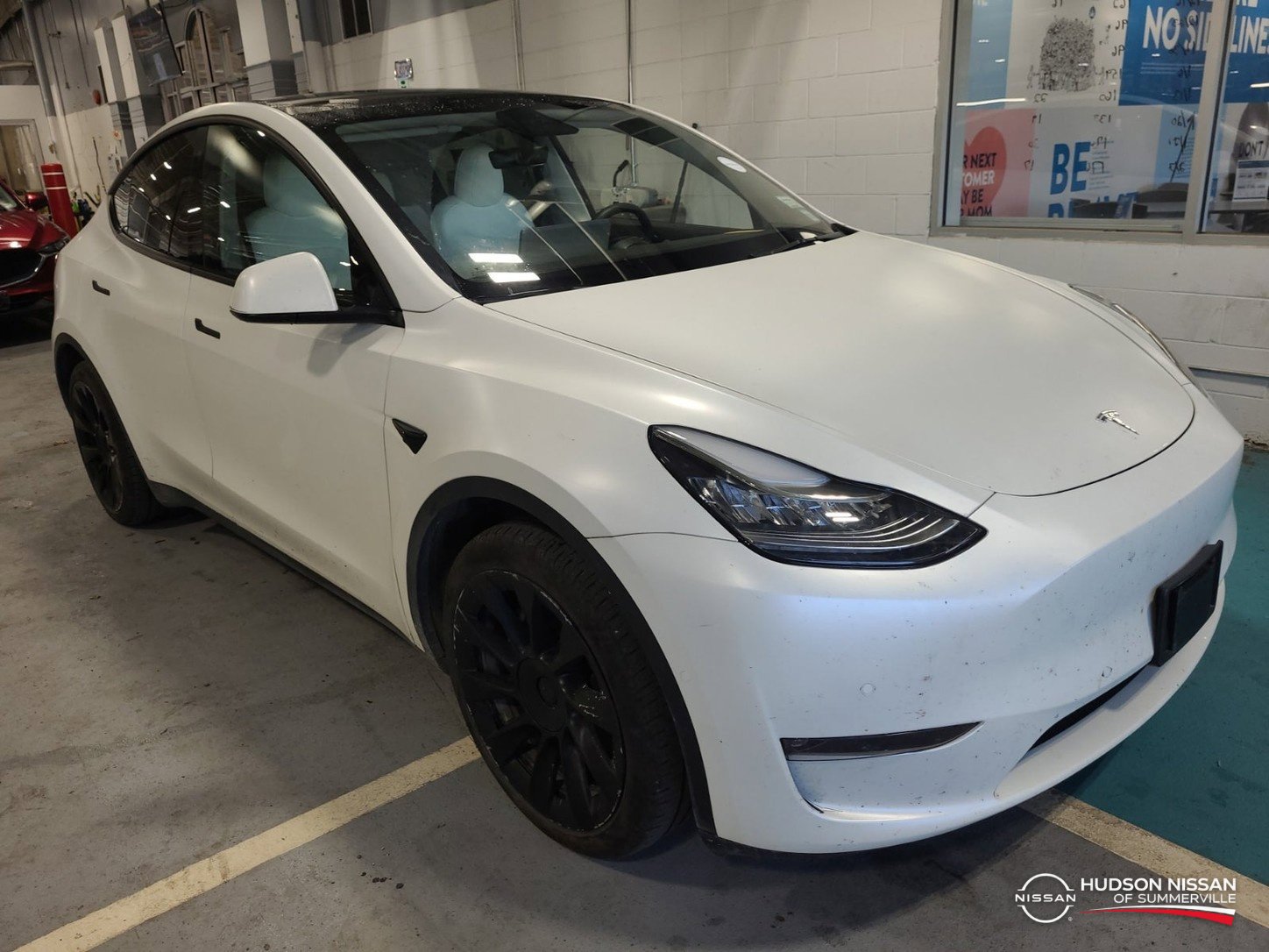 Used 2021 Tesla Model Y Long Range AWD/4WD image 3