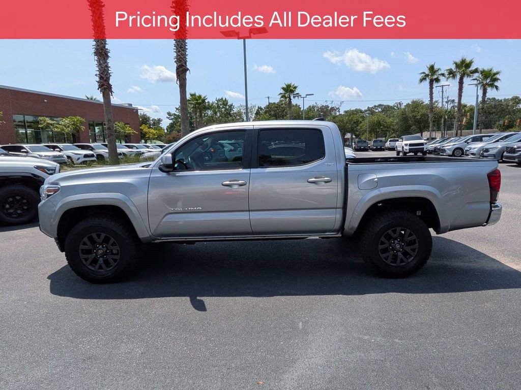 Certified 2022 Toyota Tacoma SR5 AWD/4WD image 8
