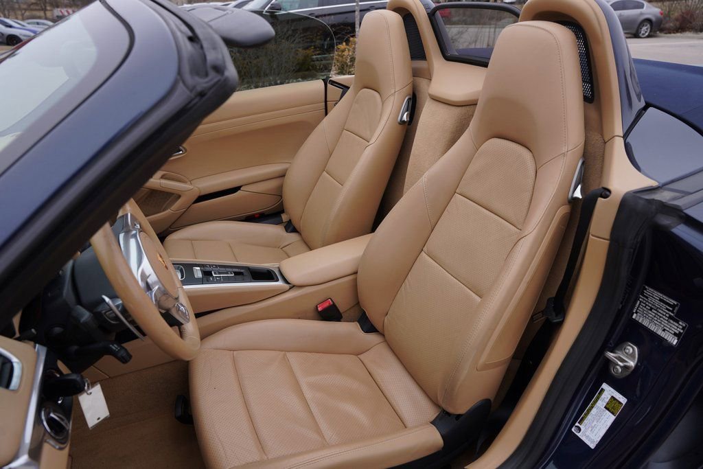 Used 2016 Porsche Boxster image 24