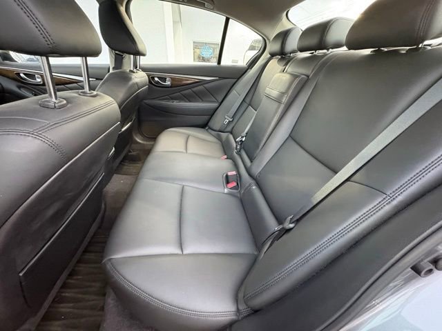 Used 2019 INFINITI Q50 Luxe w/ Essential Package (3.0T Luxe) image 11