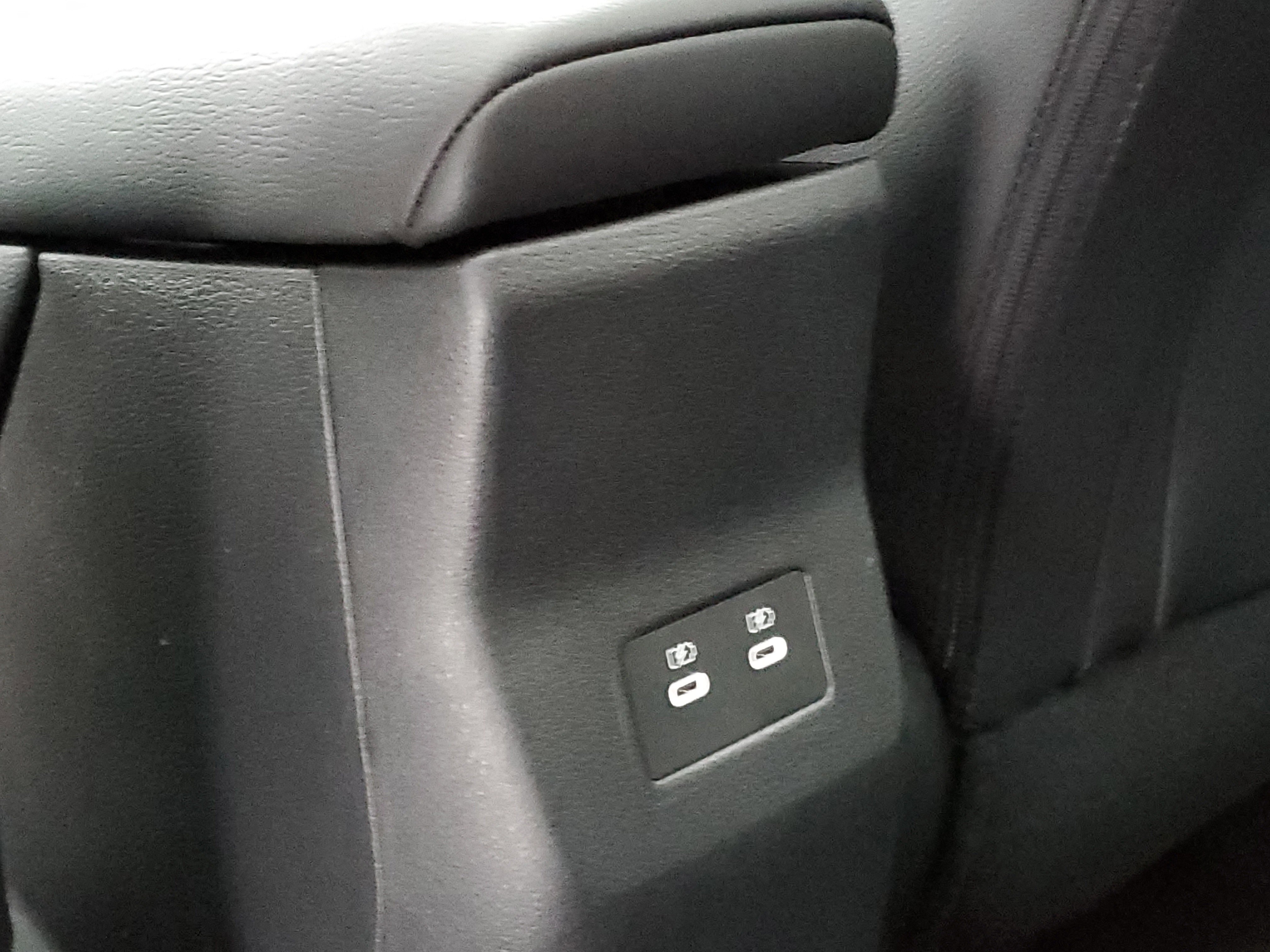 New 2026 Nissan Kicks SR w/ SR Premium Package image 29