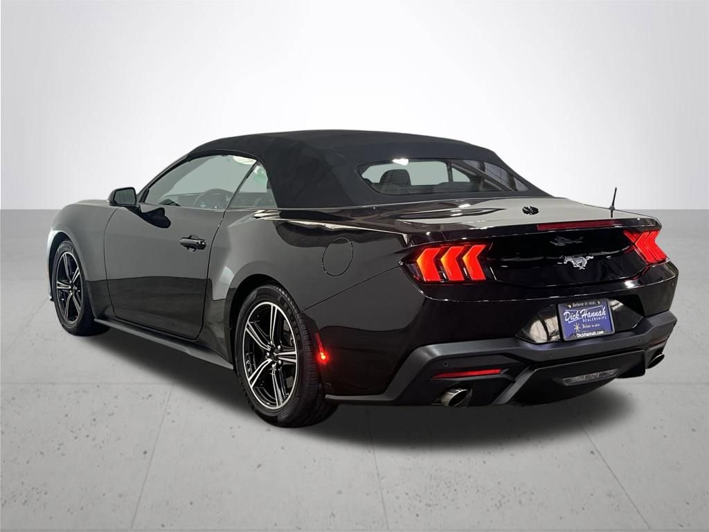Used 2024 Ford Mustang Convertible RWD image 14