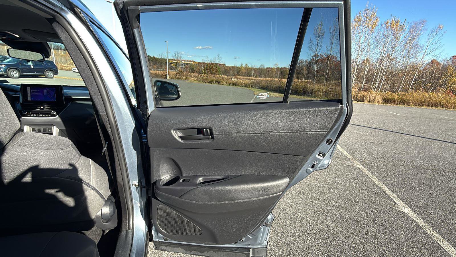 Used 2023 Toyota Corolla Cross LE image 18