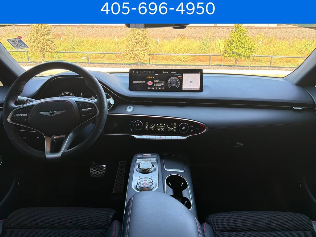Used 2025 Genesis GV70 3.5T Sport AWD/4WD image 19