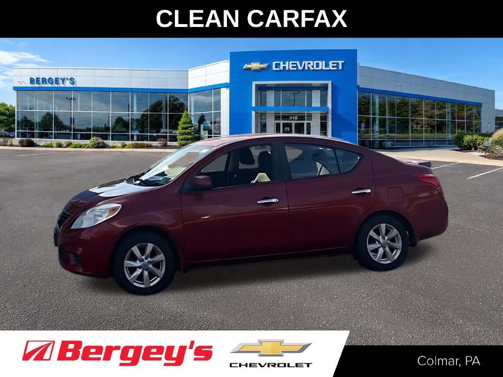 Used 2014 Nissan Versa SV w/ Convenience Package