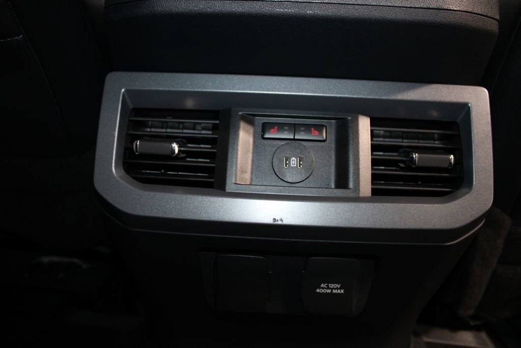 Used 2024 Ford F350 Lariat w/ Sport Appearance Package AWD/4WD image 34