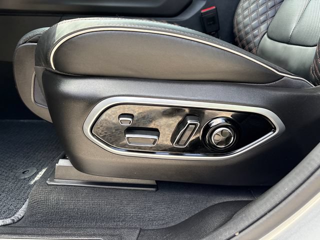 Certified 2025 Jeep Grand Cherokee L Summit AWD/4WD image 40