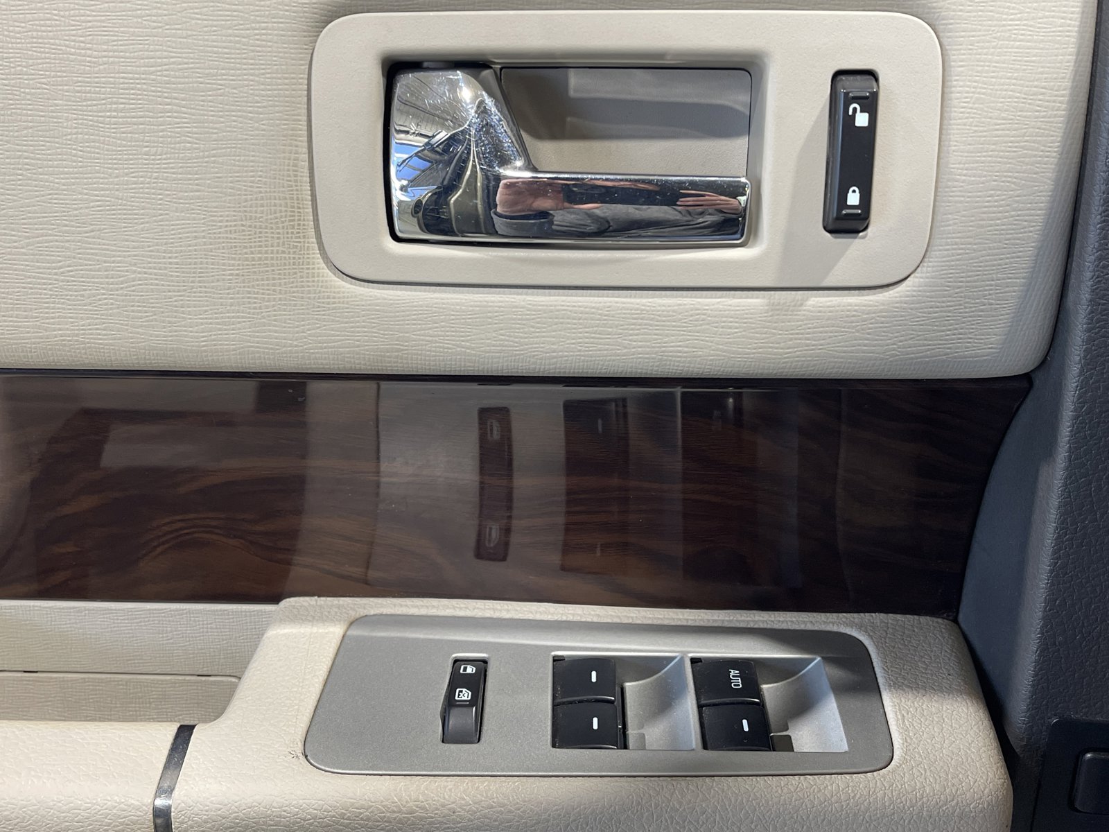 Used 2012 Ford Flex SEL w/ Equipment Group Order Code image 25