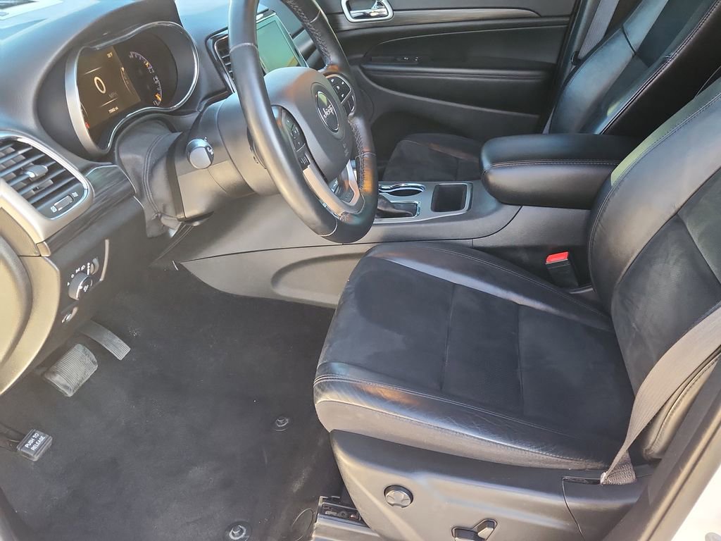 Used 2021 Jeep Grand Cherokee Laredo X image 7