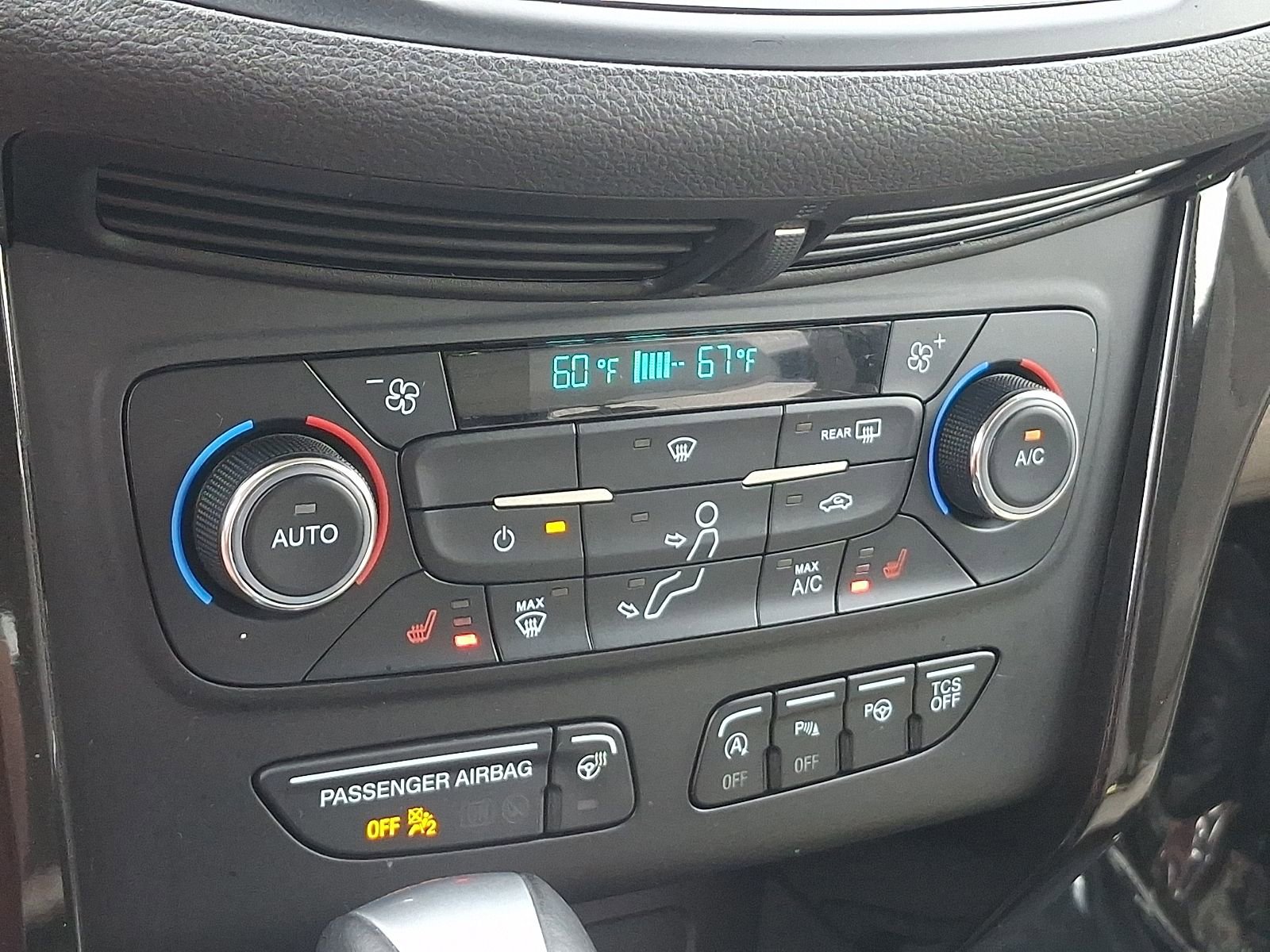Used 2017 Ford Escape Titanium w/ Equipment Group 301A FWD image 16