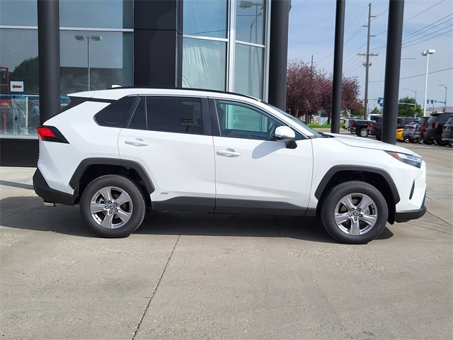 Used 2025 Toyota RAV4 XLE image 43