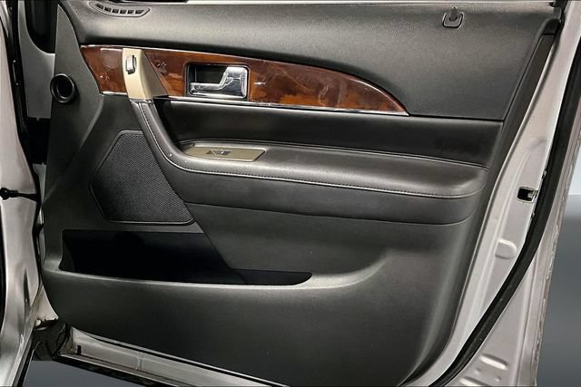 Used 2013 Lincoln MKX FWD image 24