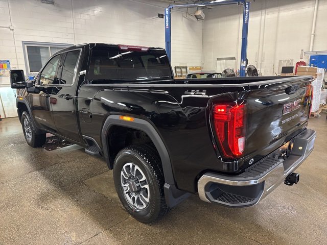 New 2026 GMC Sierra 2500 SLE image 4