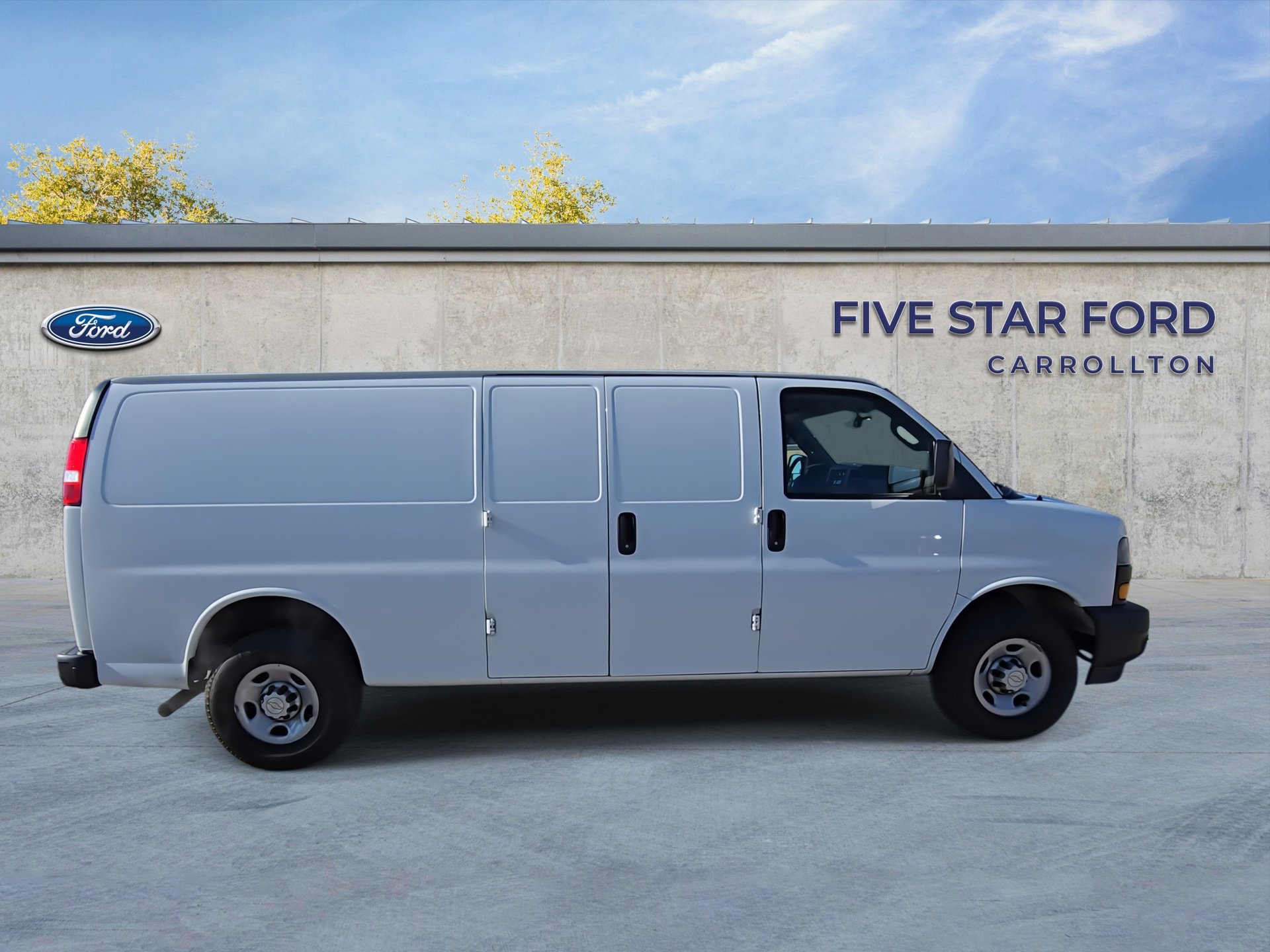 Used 2021 Chevrolet Express 2500 Extended w/ Driver Convenience Package image 10