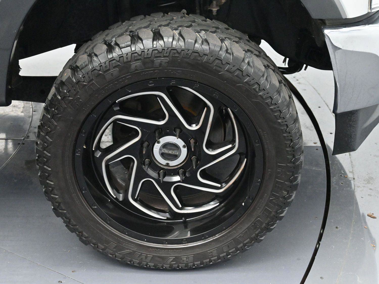 Used 2019 Ford F250 Lariat w/ Lariat Ultimate Package image 37