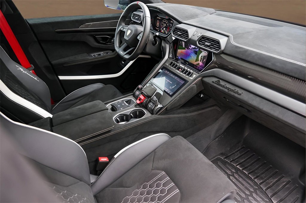 Used 2024 Lamborghini Urus Performante image 35