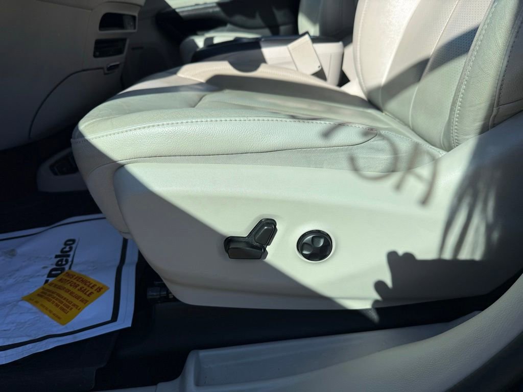 Used 2019 Chrysler Pacifica Touring-L Plus w/ Advanced Safetytec Group FWD image 27