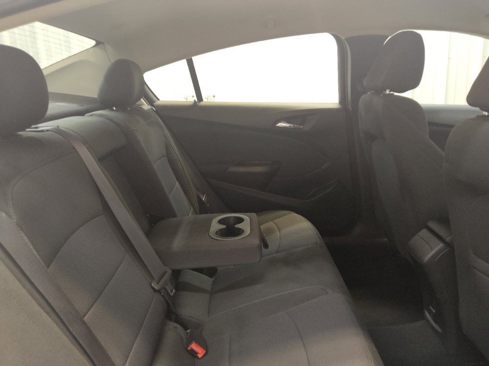 Used 2017 Chevrolet Cruze LT w/ Convenience Package FWD image 19