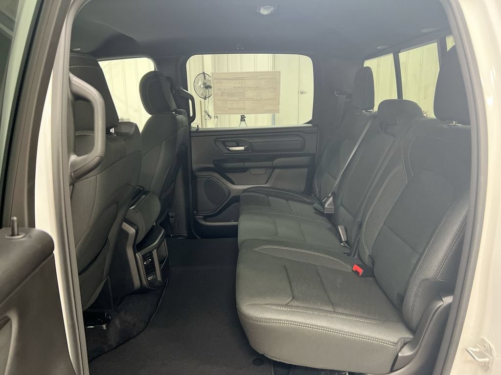 New 2026 RAM 1500 Express AWD/4WD image 22