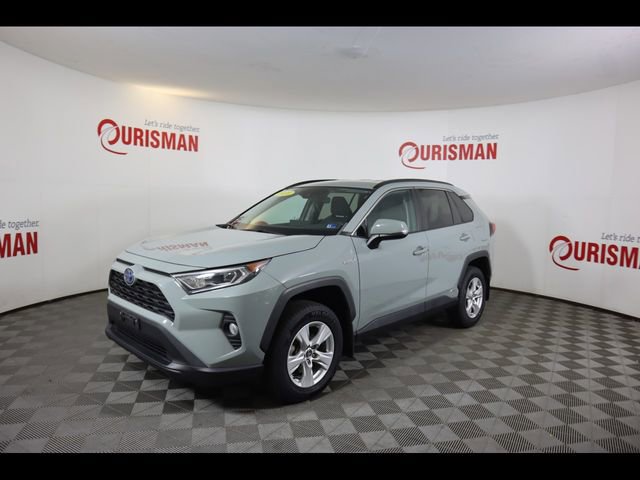 Used 2020 Toyota RAV4 XLE w/ All Weather Liner Package AWD/4WD image 4
