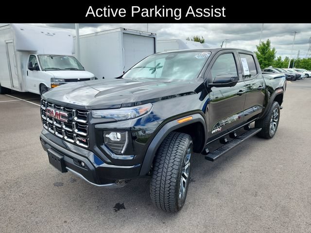 Used 2024 GMC Canyon AT4 w/ AT4 Premium Package AWD/4WD image 3
