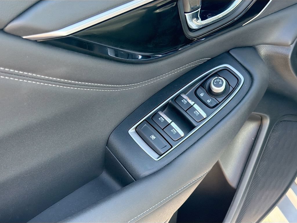 Used 2025 Subaru Legacy Limited AWD/4WD image 18