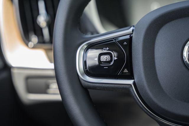 New 2026 Volvo XC60 T8 Plus w/ Protection Package Premier AWD/4WD image 30