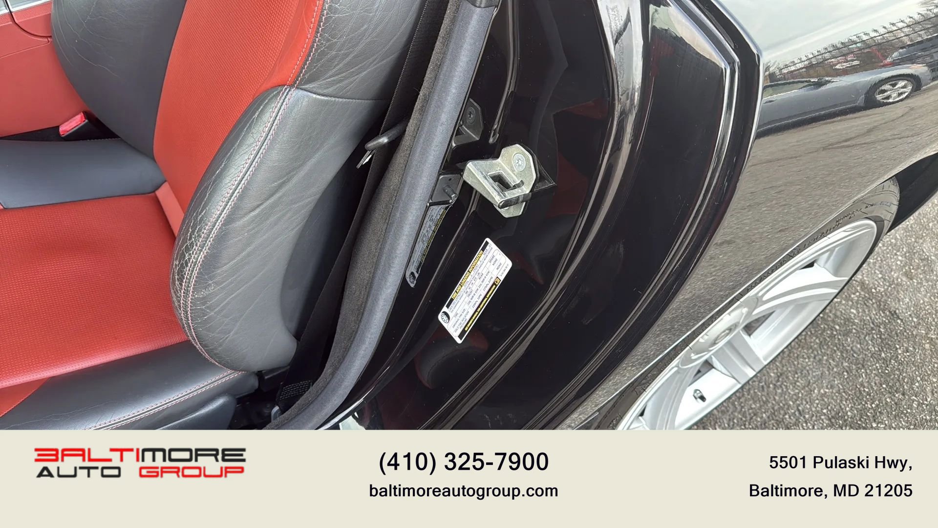 Used 2007 Chrysler Crossfire Limited image 13