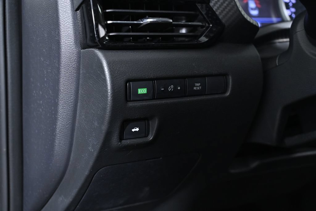 Certified 2023 Nissan Sentra SR w/ SR Premium Package FWD image 22