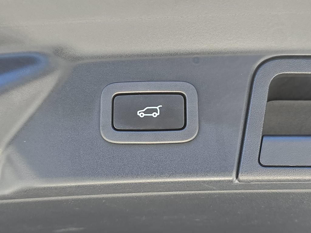 Certified 2020 Land Rover Range Rover Velar S AWD/4WD image 16