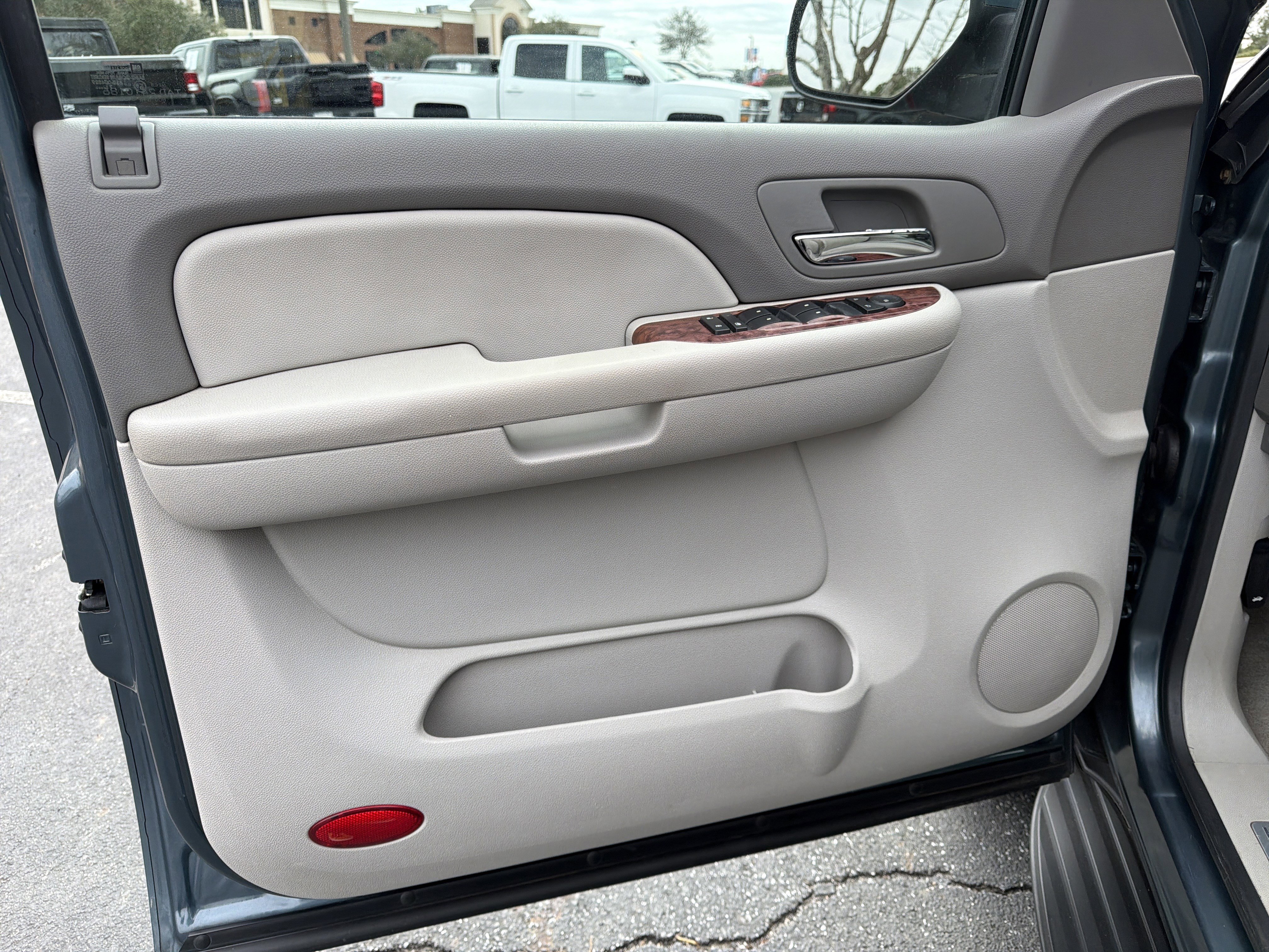 Used 2008 Chevrolet Tahoe LT w/ Convenience Package 1 image 10