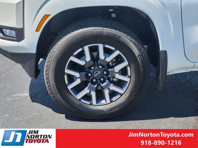 Used 2025 Nissan Frontier SL AWD/4WD image 12