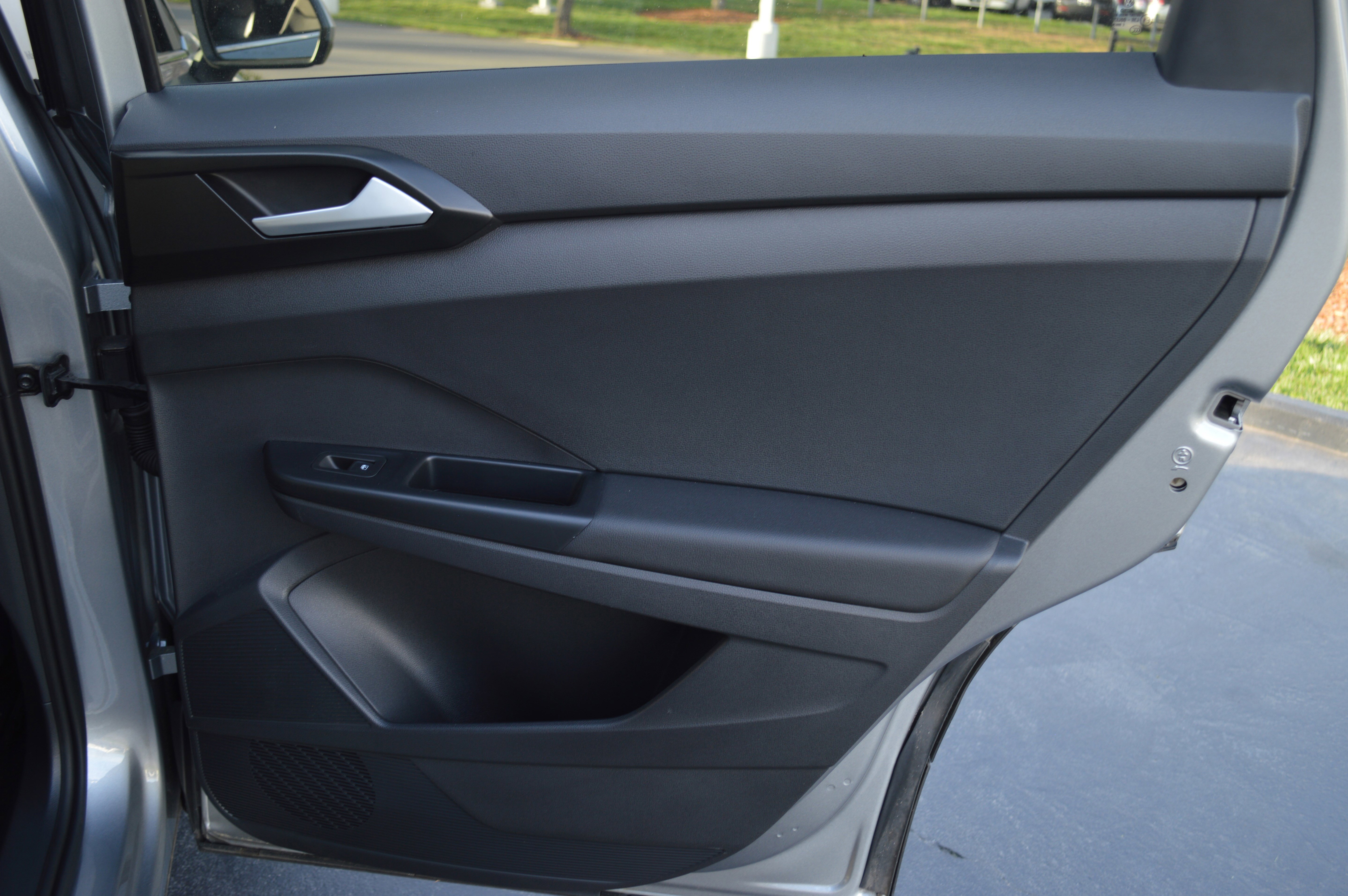 Used 2022 Volkswagen Taos SEL image 67