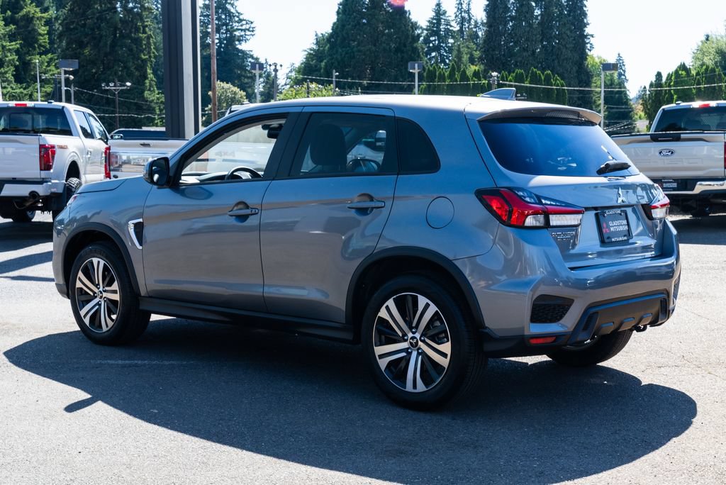 Used 2026 Mitsubishi Outlander Sport SE AWD/4WD image 4