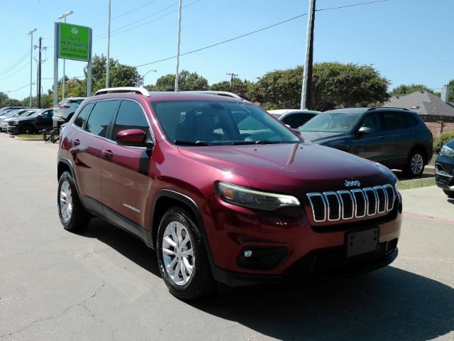 Used 2019 Jeep Cherokee Latitude w/ Popular Appearance Group FWD image 4