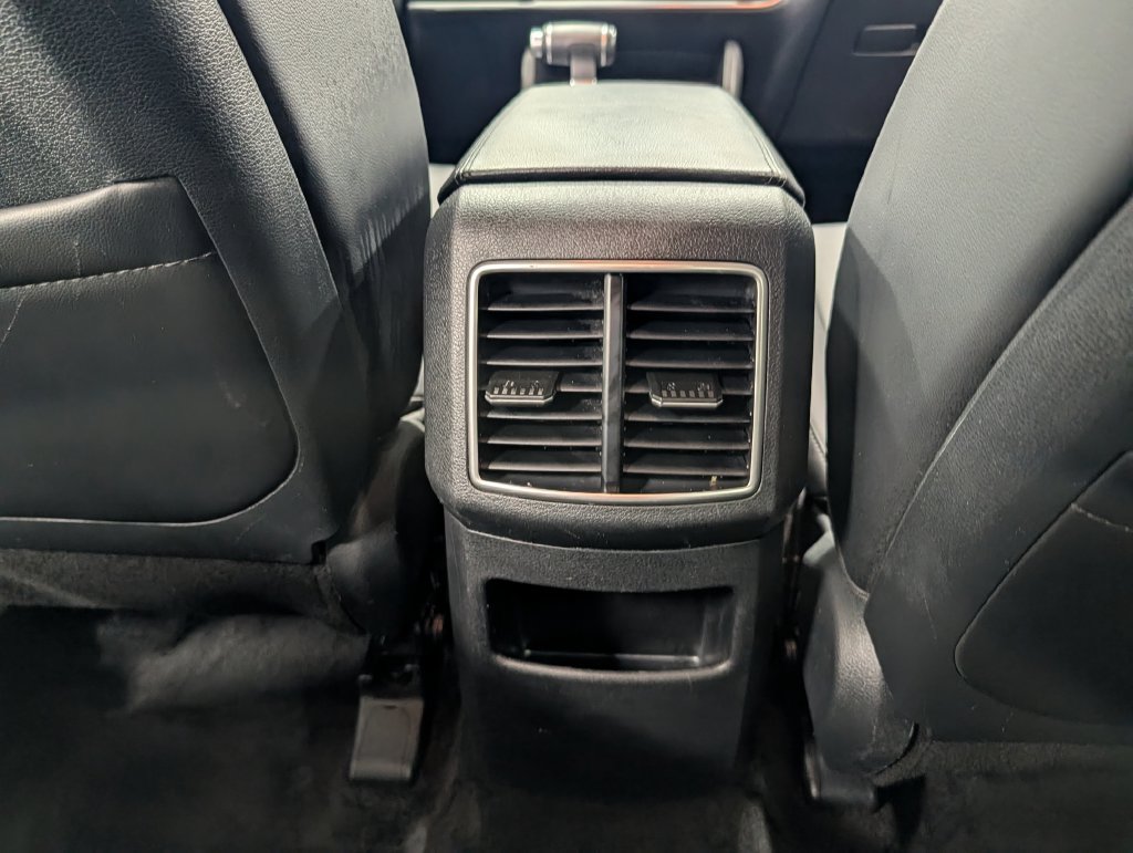 Used 2024 Kia Sportage EX AWD/4WD image 30
