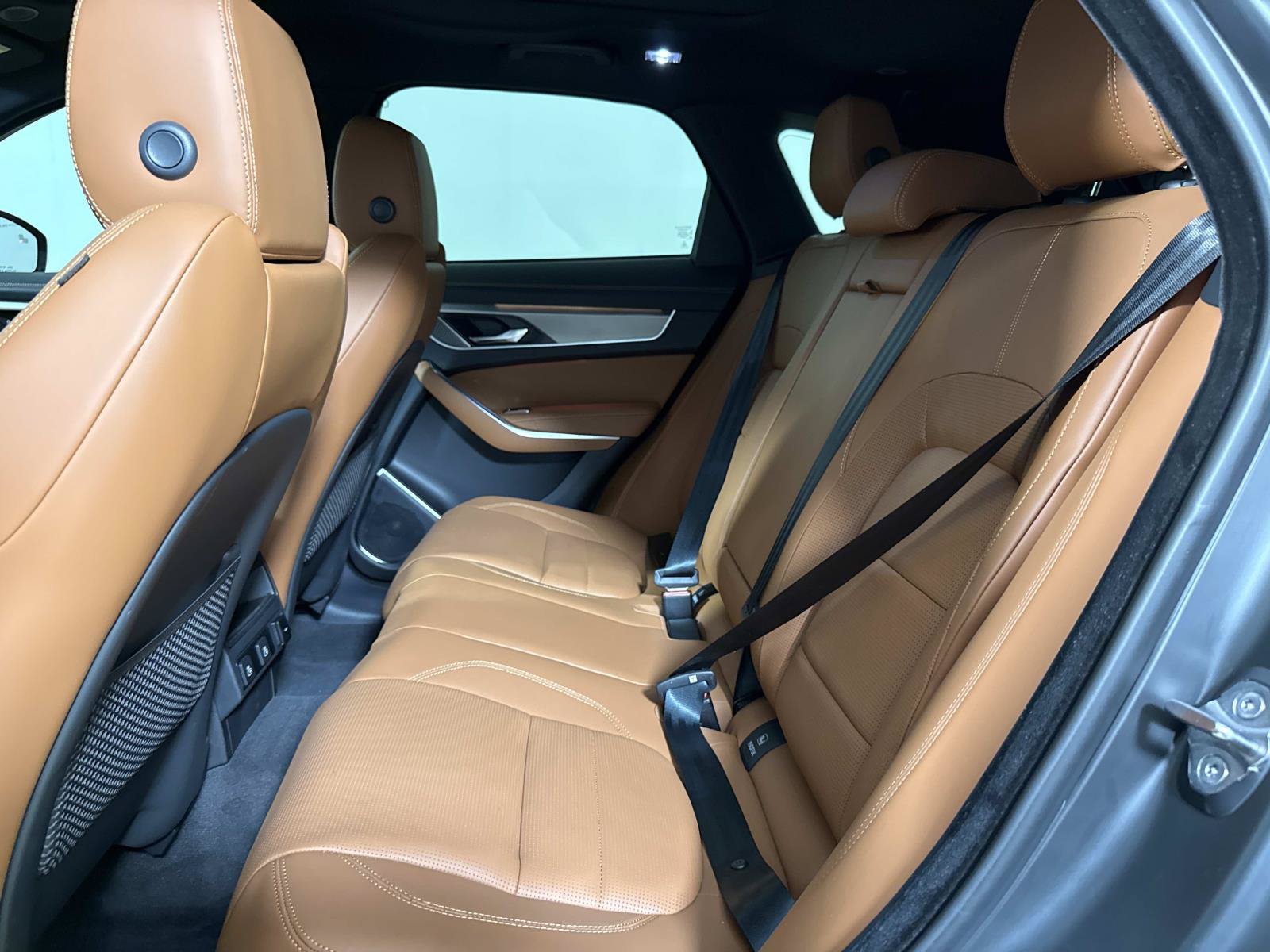 Certified 2026 Jaguar F-PACE R-Dynamic S AWD/4WD image 14