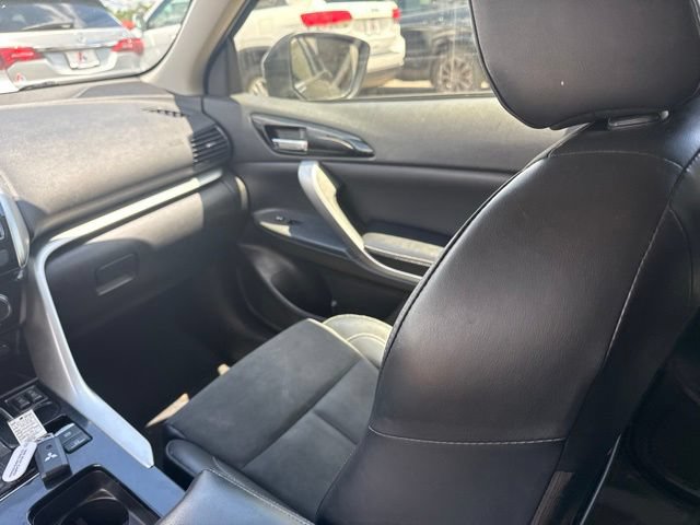 Used 2022 Mitsubishi Eclipse Cross FWD image 15